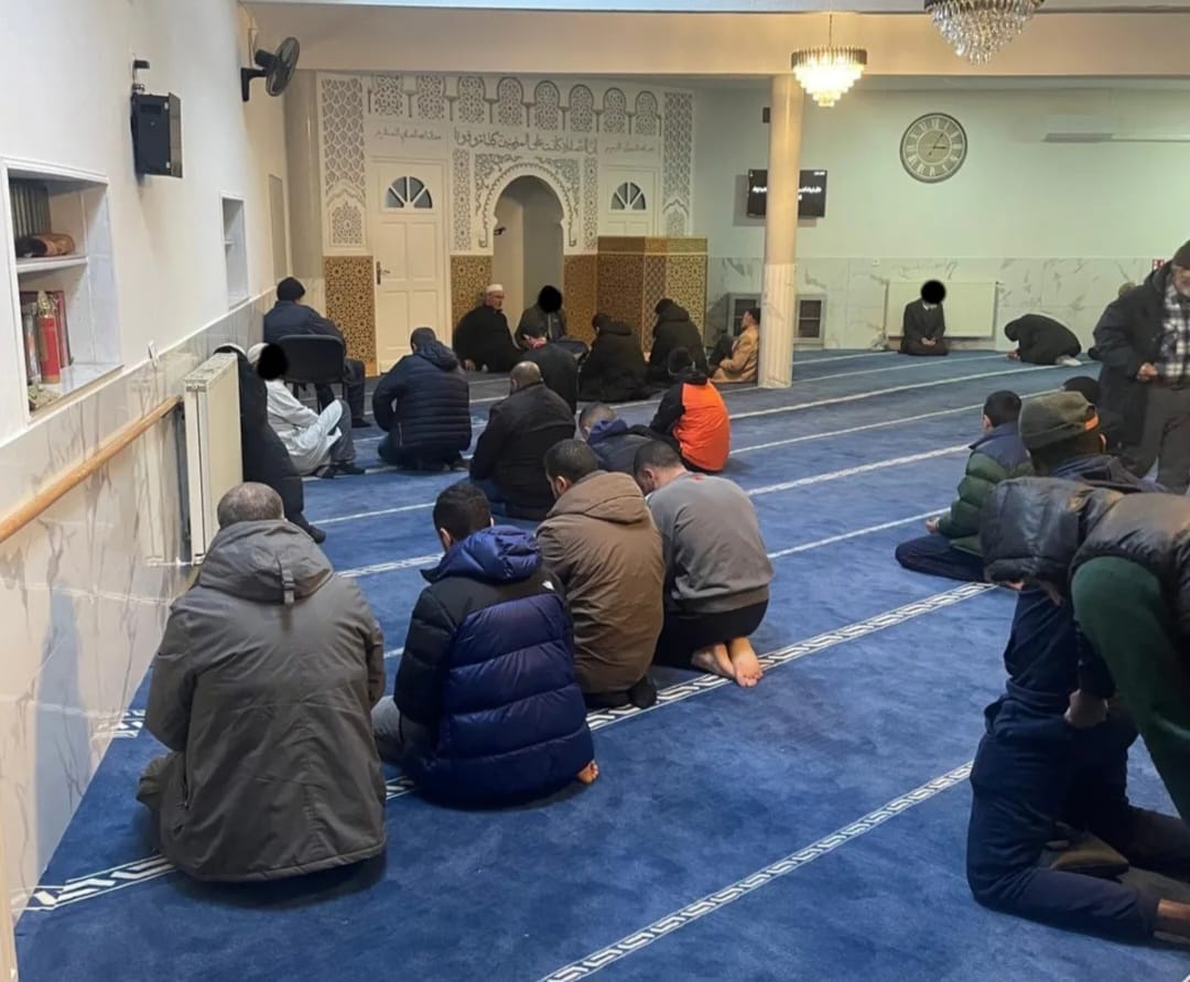 Assises de la mosquée