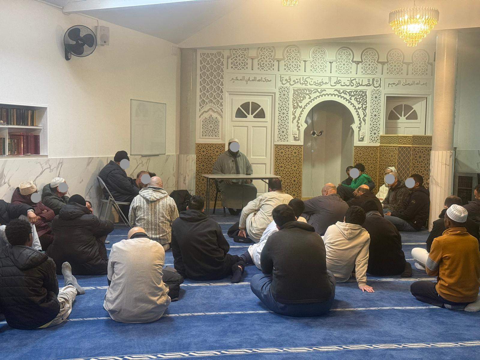 Assises de la mosquée